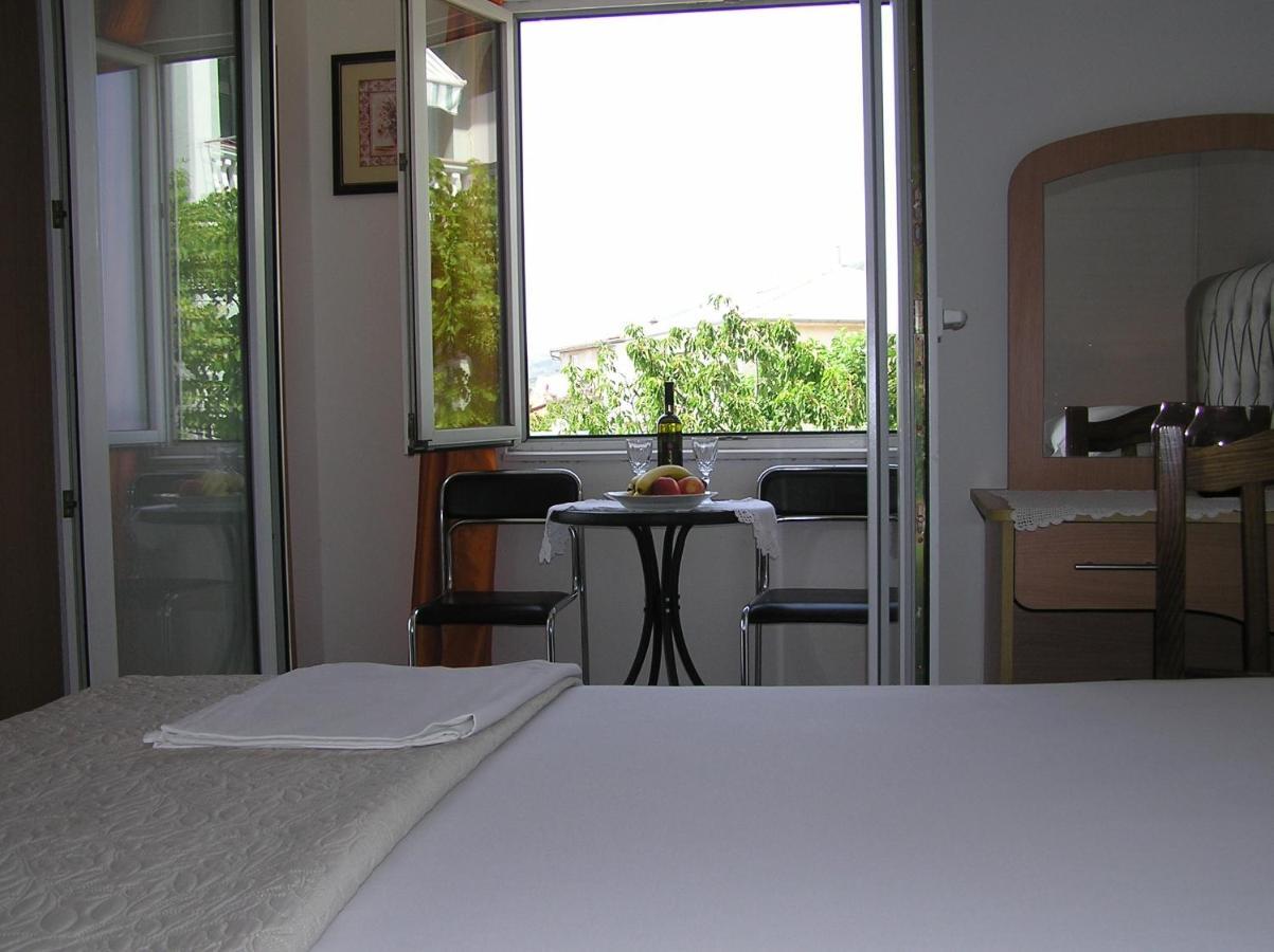 Guest House Adria Zengg Kültér fotó