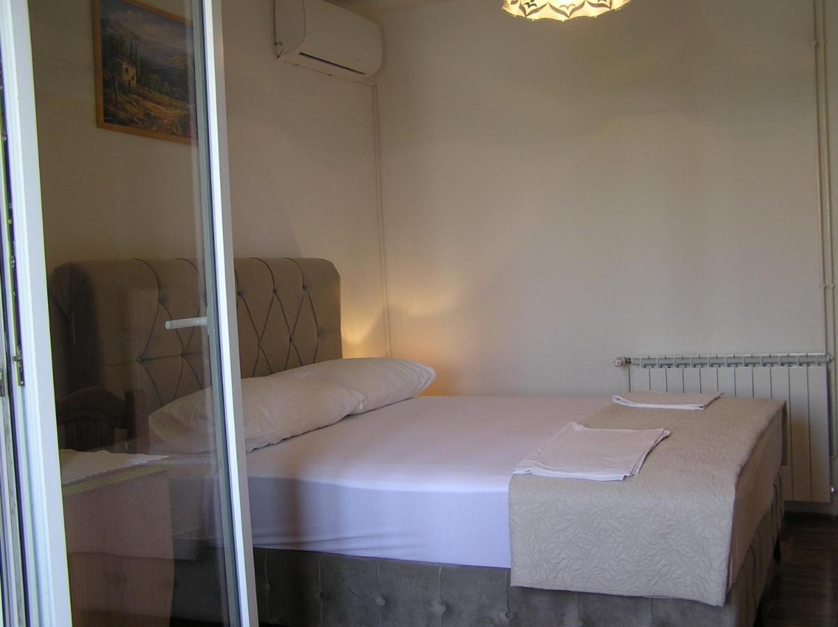 Guest House Adria Zengg Kültér fotó